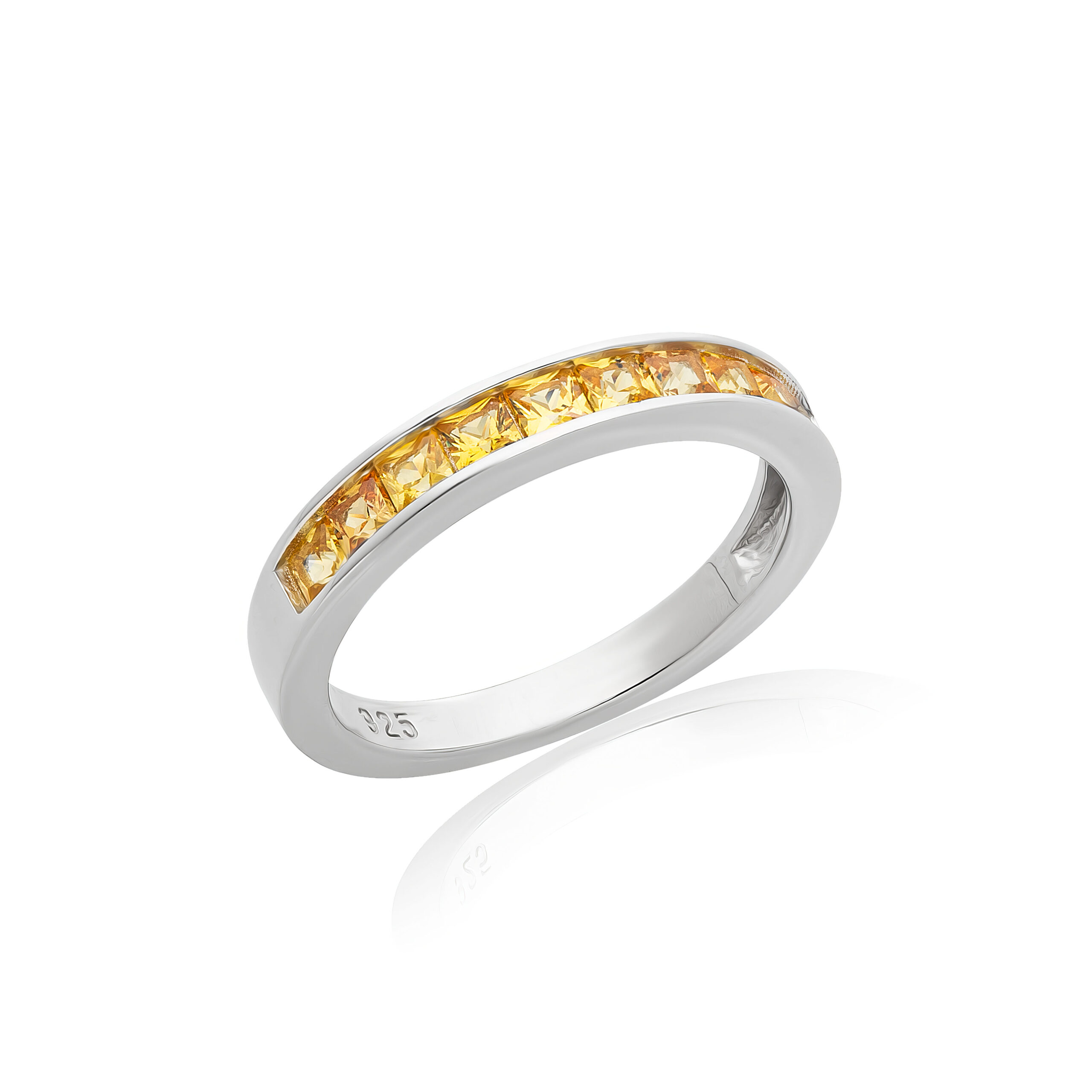 NATURAL YELLOW SAPPHIRE RING