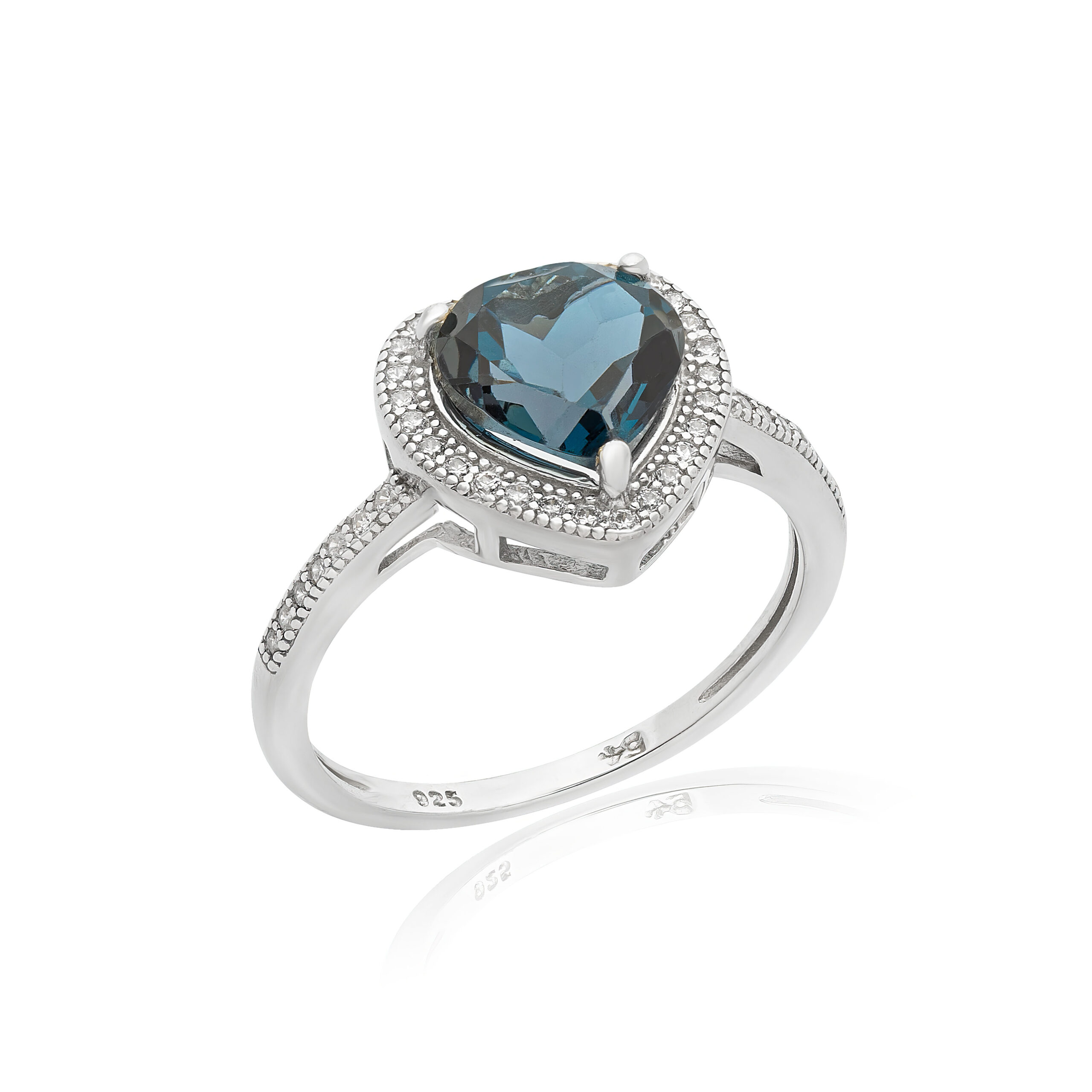LONDON BLUE HEART RING